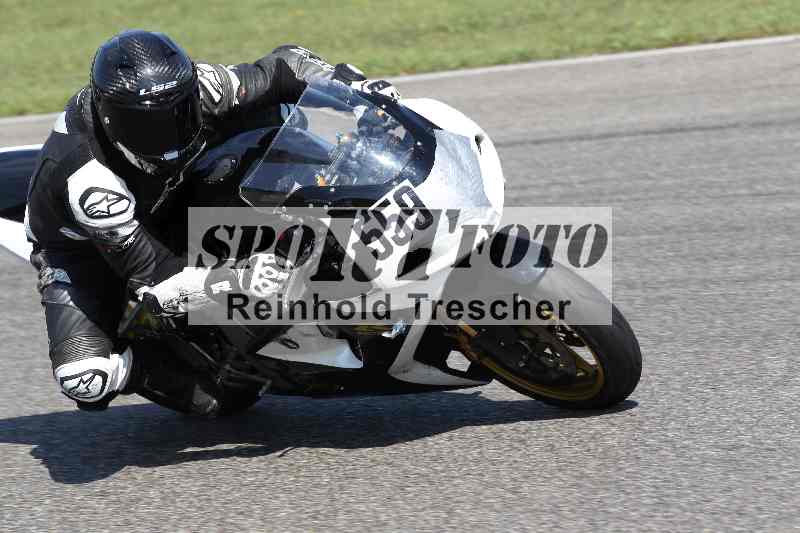 /44 09.08.2025 Plüss Moto Sport ADR/Freies Fahren/559